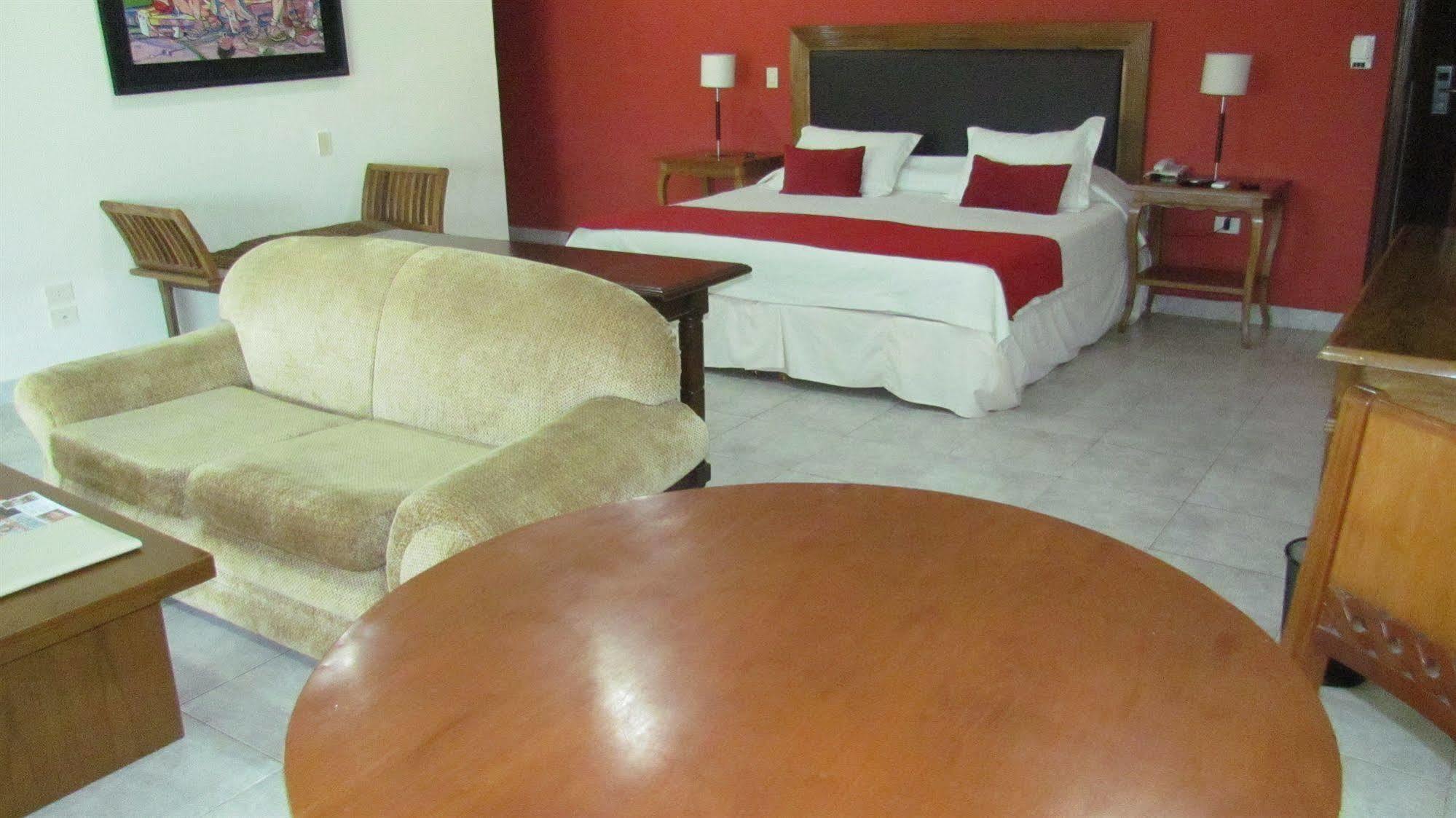 Terrazas Del Sol Apart-Hotel Lambare Buitenkant foto